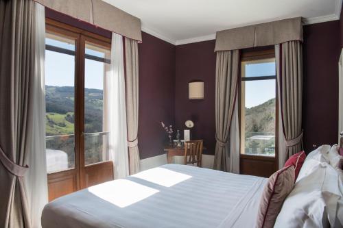 Queen Room with Balcony