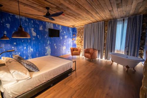 Deluxe Double Room with Bath