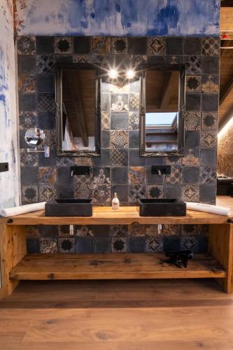 Deluxe Suite with Spa Bath