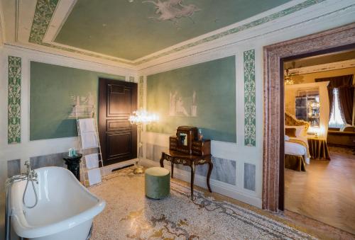 Deluxe Junior Suite