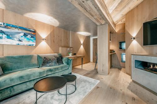 Suite with Sauna