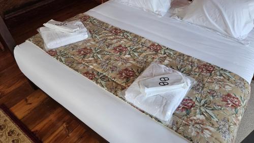 Deluxe King Suite