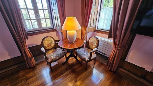 Deluxe King Suite