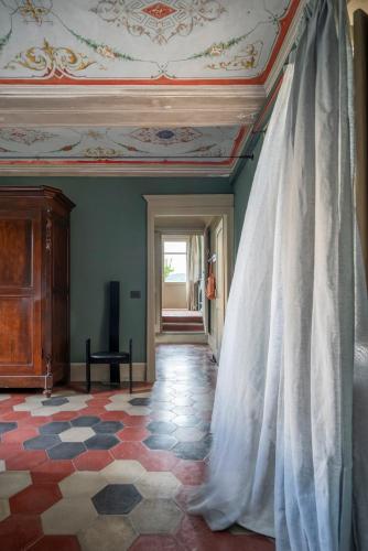 Suite with Garden View