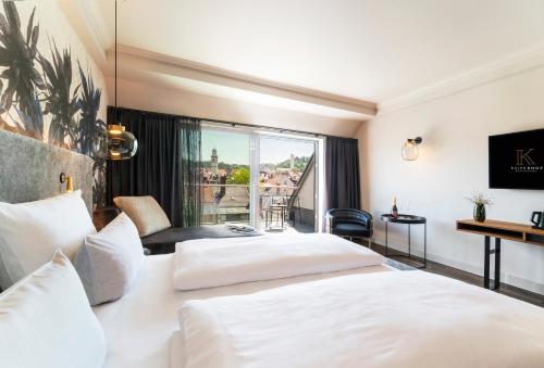 Large Double Room