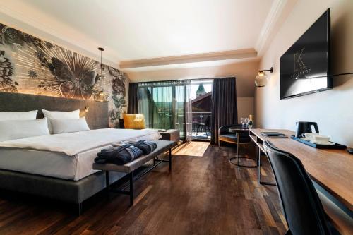 Large Double Room