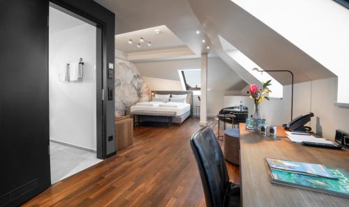 Large Double Room