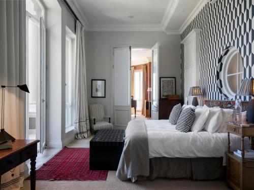 Grand Oceanfront Suite