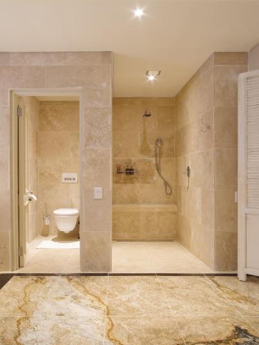 Premium Oceanfront Suite