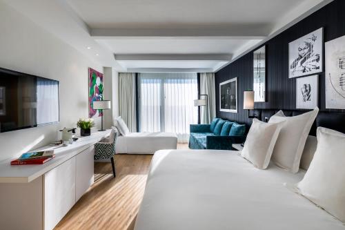 Premium Double Room (2 Adults + 1 Child)
