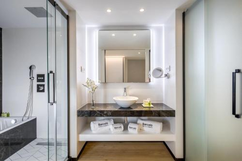 Premium Room (2 Adults + 2 Children)