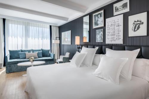Premium Family Room