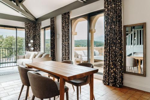 Duplex Suite with Terrace with Air-Conditioning