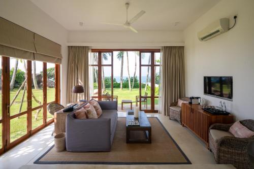 Deluxe Suite with Sea View