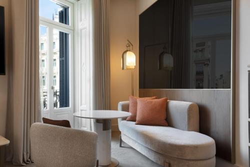 Premium Deluxe King Room with Balcony and City View