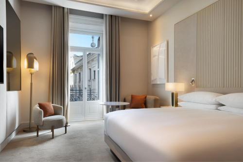 Deluxe King Room with City View and Balcony