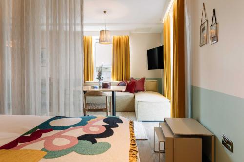 studio living accessible