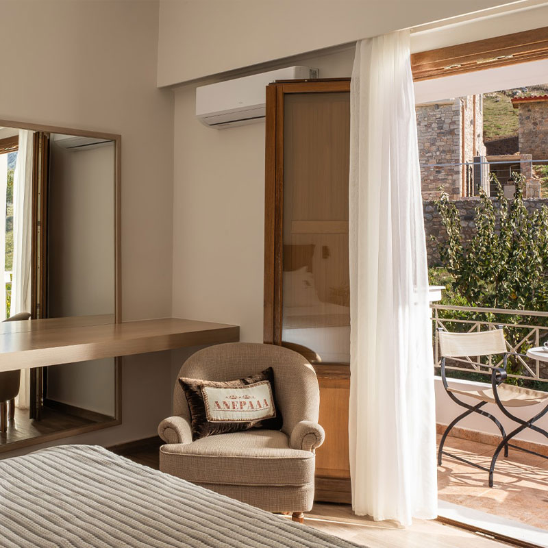 Superior King Room 