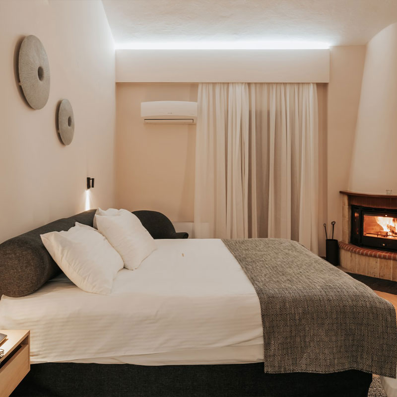 Deluxe Maisonette with Fireplace