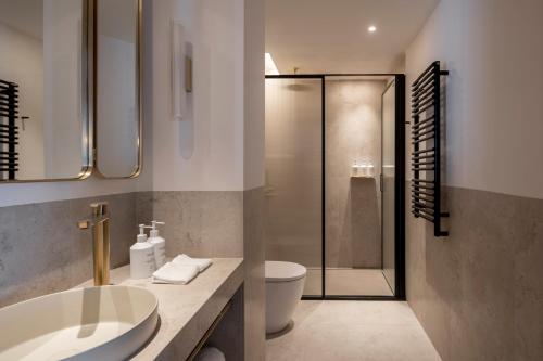 One Bedroom Apartment
