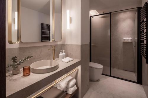 One Bedroom Apartment