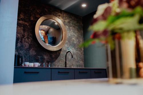 King Suite with Living Area and Kitchenette - Non-Smoking
