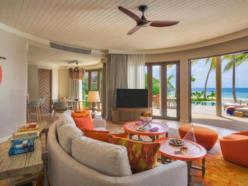 Beach Residence with Private Pool