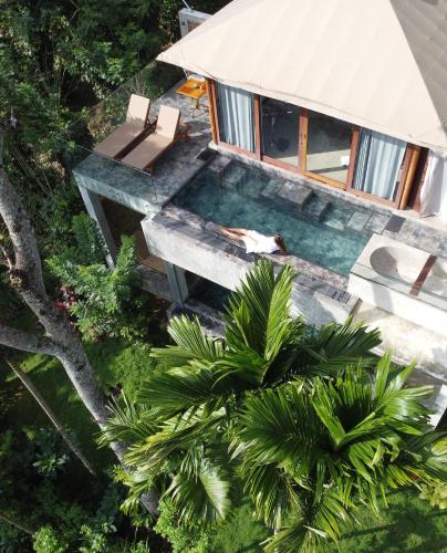 Sky Tented Villa