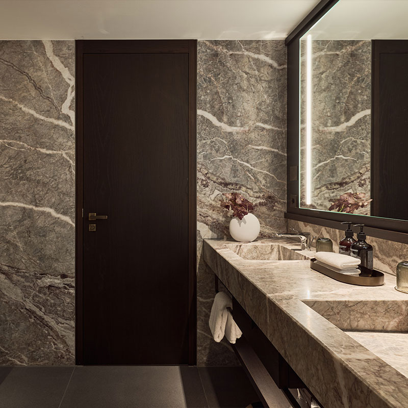 Corner Suite