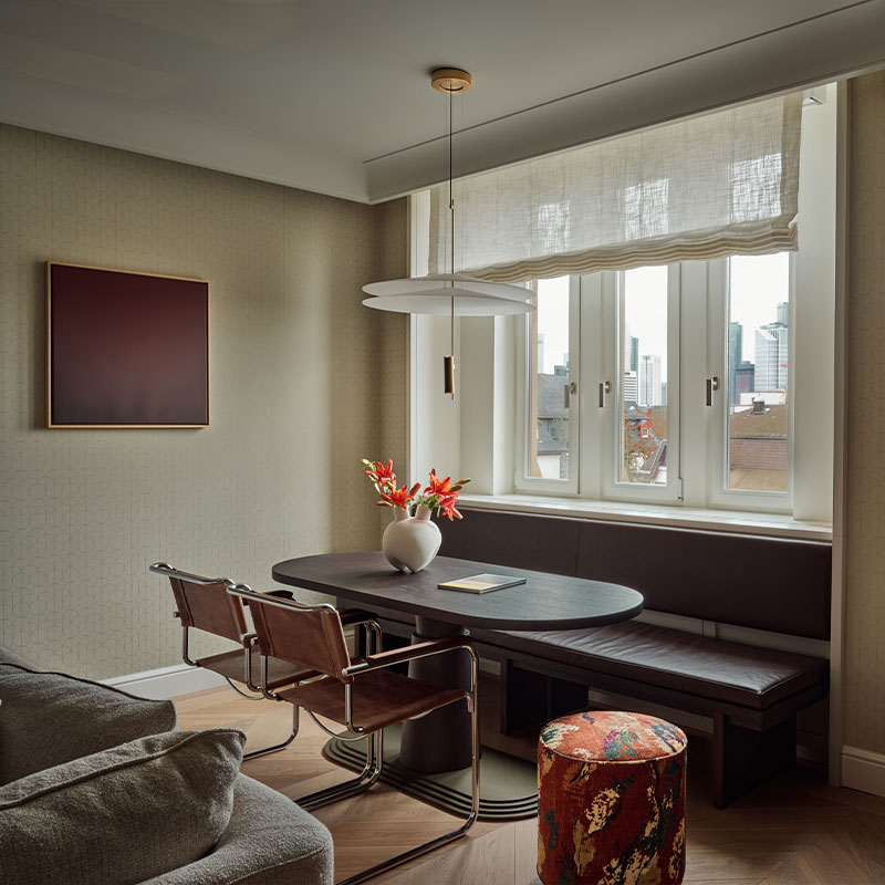 Signature Suite - The Artist