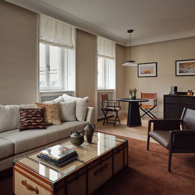 Signature Suite - The Explorer