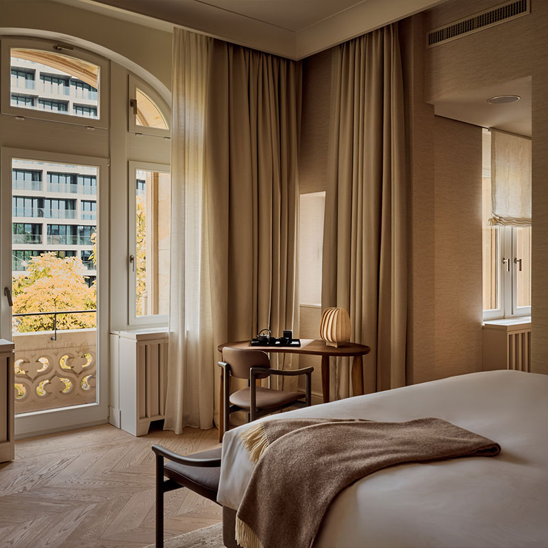 Signature Suite - The Tea Master