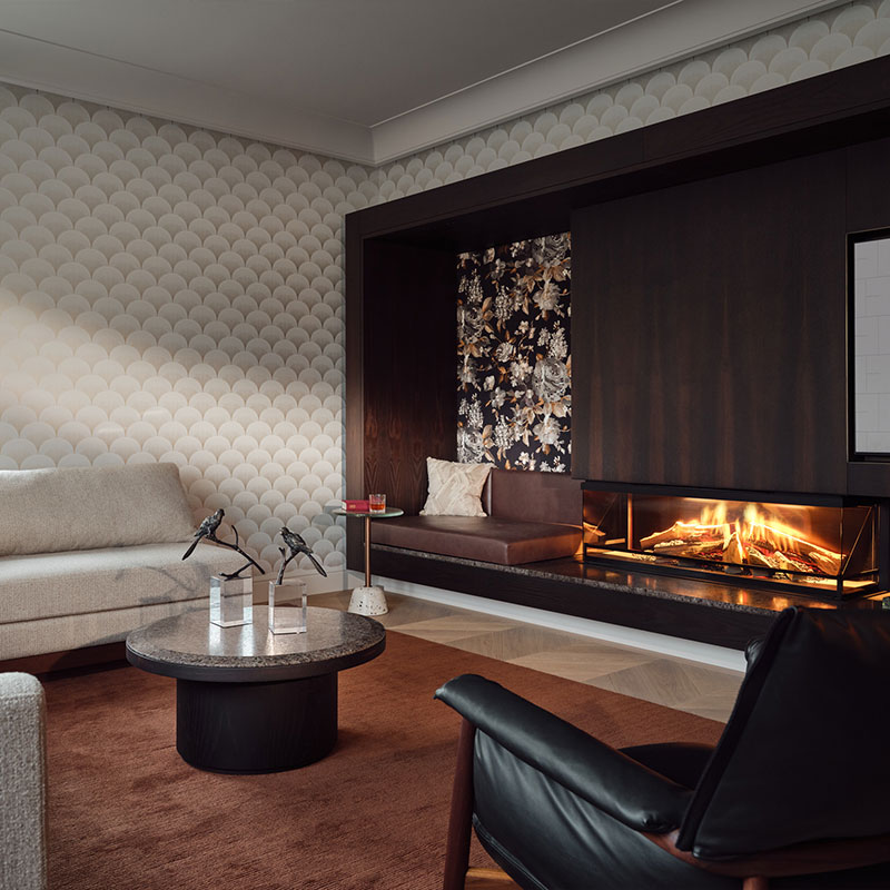 Signature Suite - The Poet