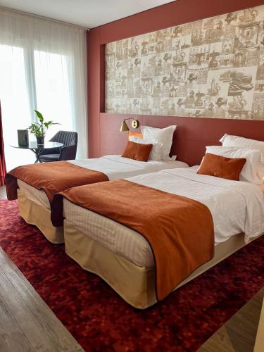 Privilege Twin Room with Balcony