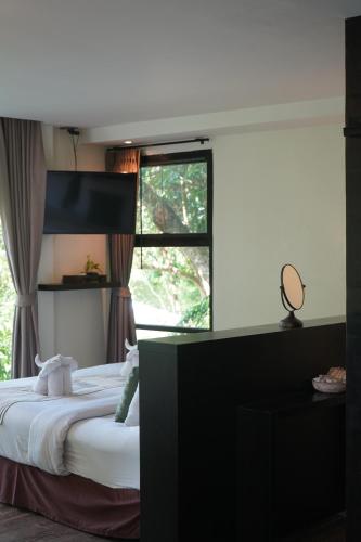 Greenfront Family Villa