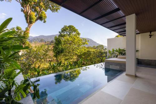 Suite with Private Pool