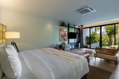 Suite with Private Pool
