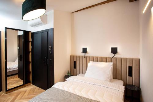 Large Single Room