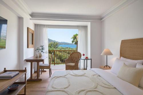 Superior Room Side Sea View