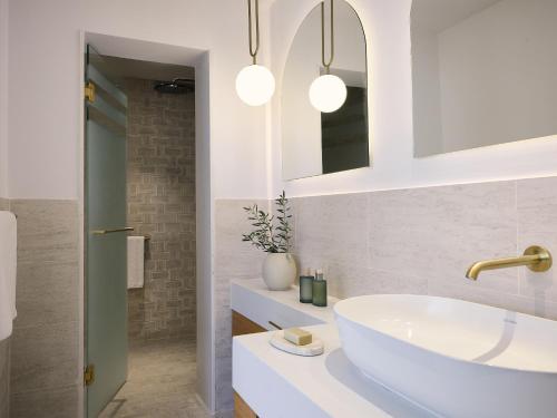 Deluxe Suite Seafront