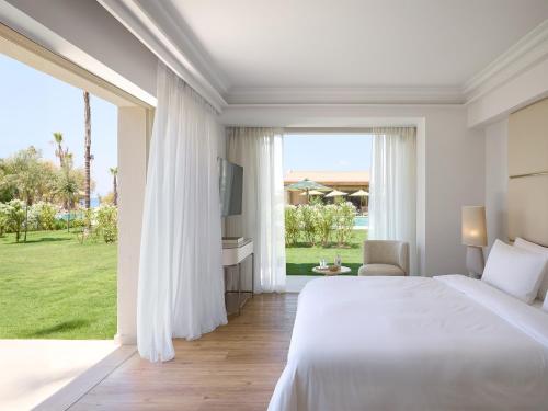 Deluxe Suite Sea Front Palm Gardens