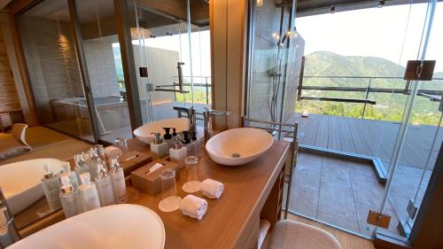 Suite with Tatami Area with Open-Air Bath - Top Floor- (SUI)