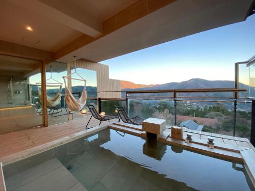 Corner Suite with Tatami Area with Open-Air Bath -(GAKU/ TAKU/ SAKU/ MAKU)