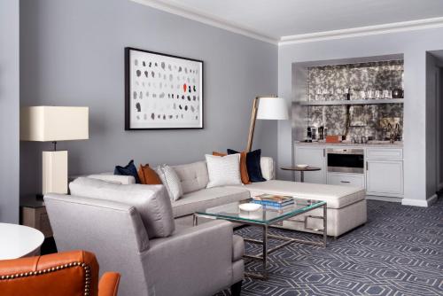 One Bedroom King Suite