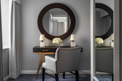 Corner Suite