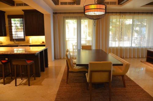3 Bedroom Residene - Ocean View