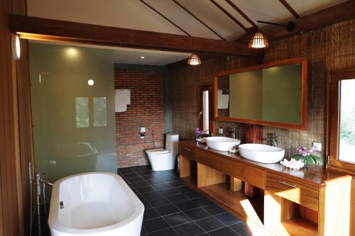 Deluxe Khmer Bungalows