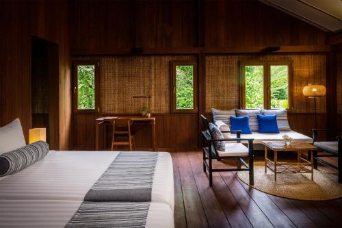 Deluxe Khmer Bungalows