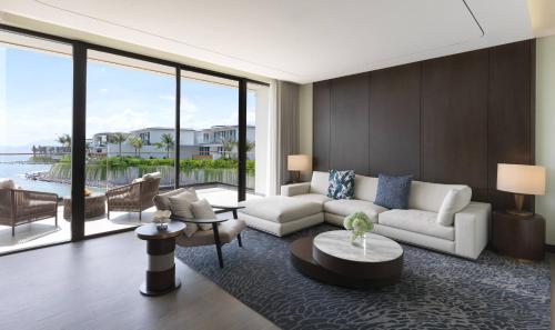 Coastal Suite