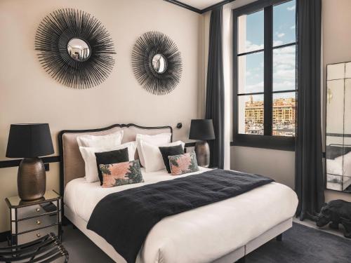 Deluxe Double Room with Harbor View